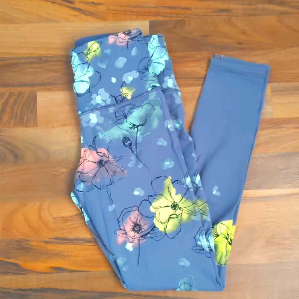 Victoria Secret Sport flower leggings 🌸